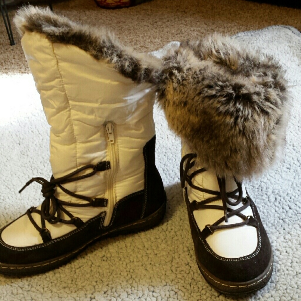 Fur lined boots